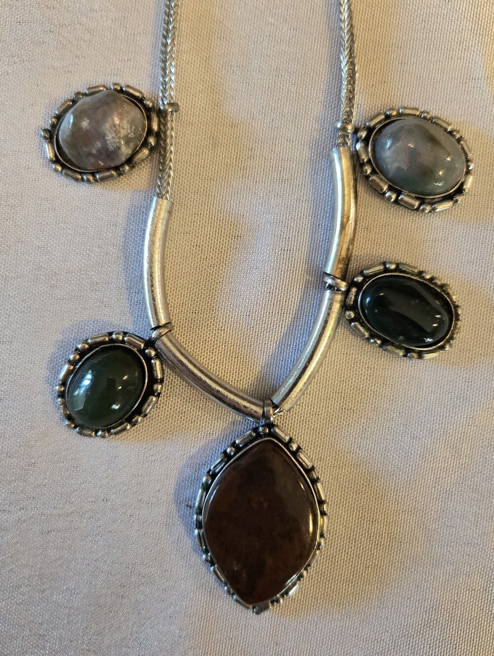 Vintage Statement Necklace – Multi-Stone Cabochons, Silver-Tone Setting, 22-24"